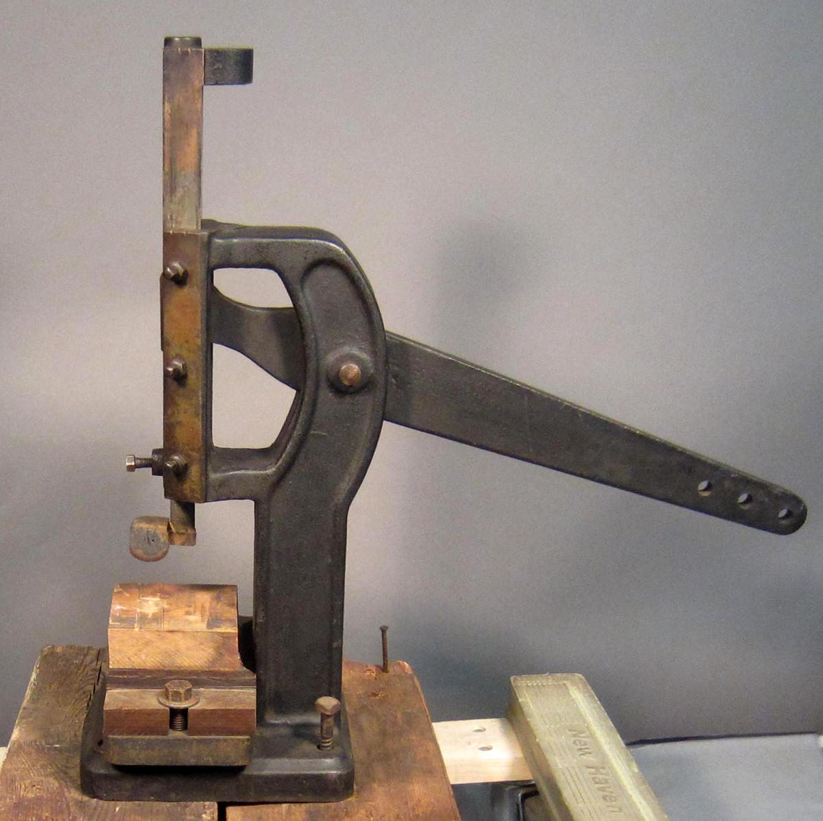 1986.0050.803 A Press, Alt