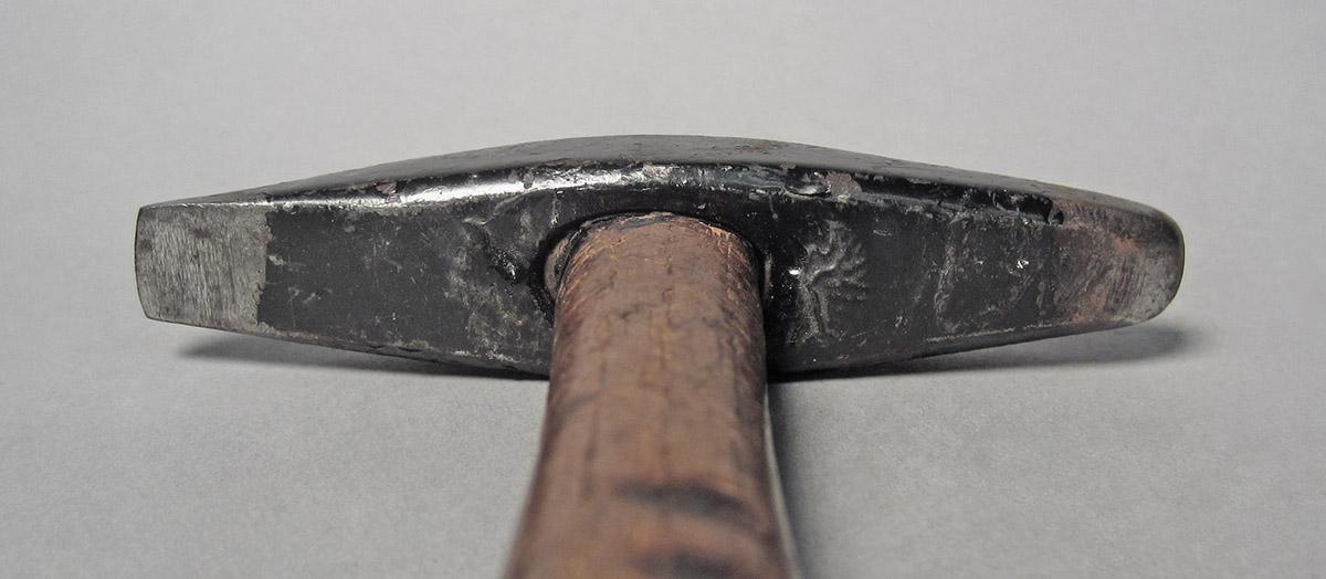 1986.0050.804.003, Hammer, head bottom