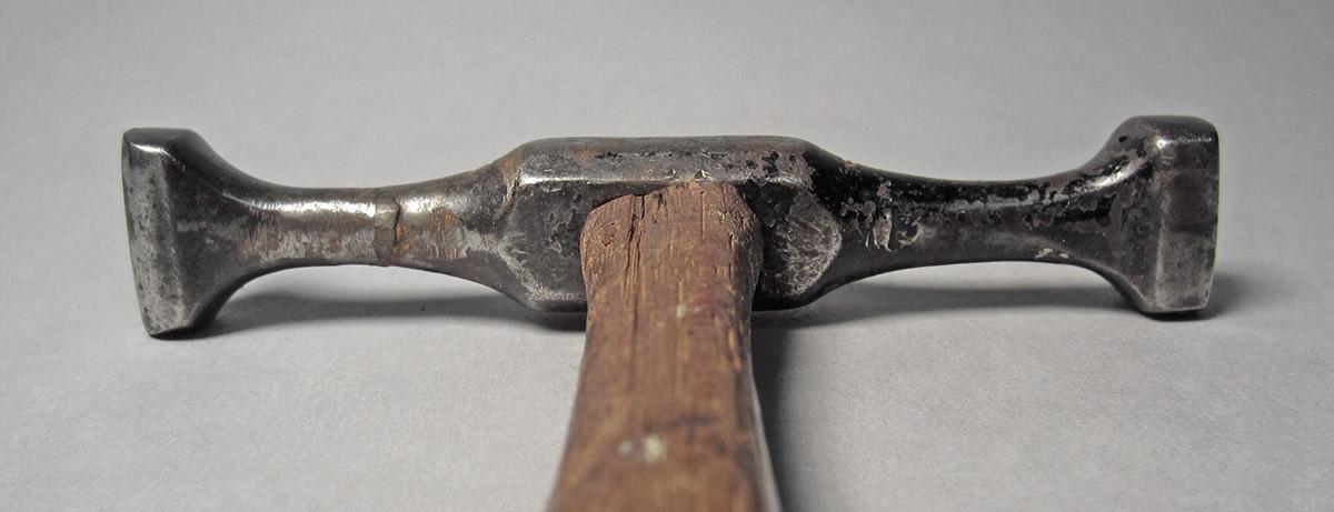 1986.0050.804.005, Hammer, head bottom