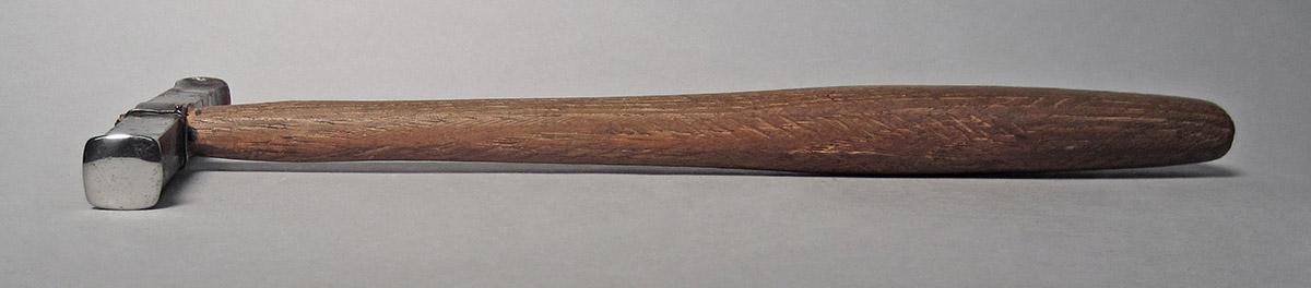 1986.0050.804.006, Hammer, side 4