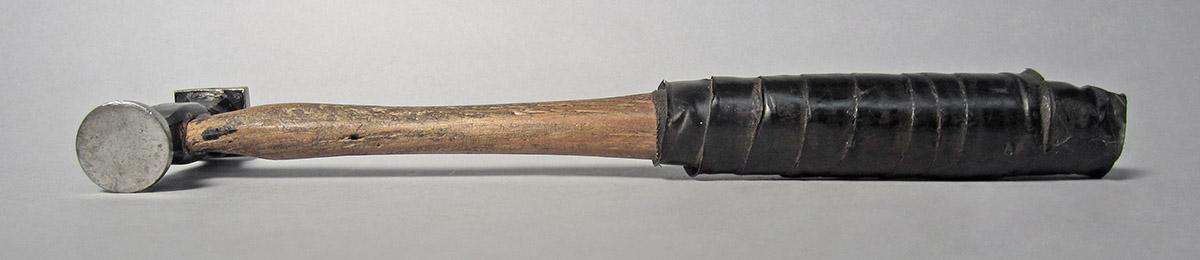 1986.0050.804.008, Hammer, side 4