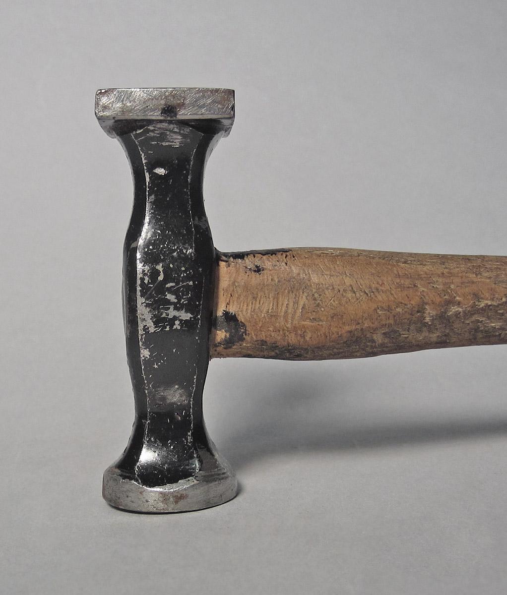 1986.0050.804.008, Hammer, head side 1
