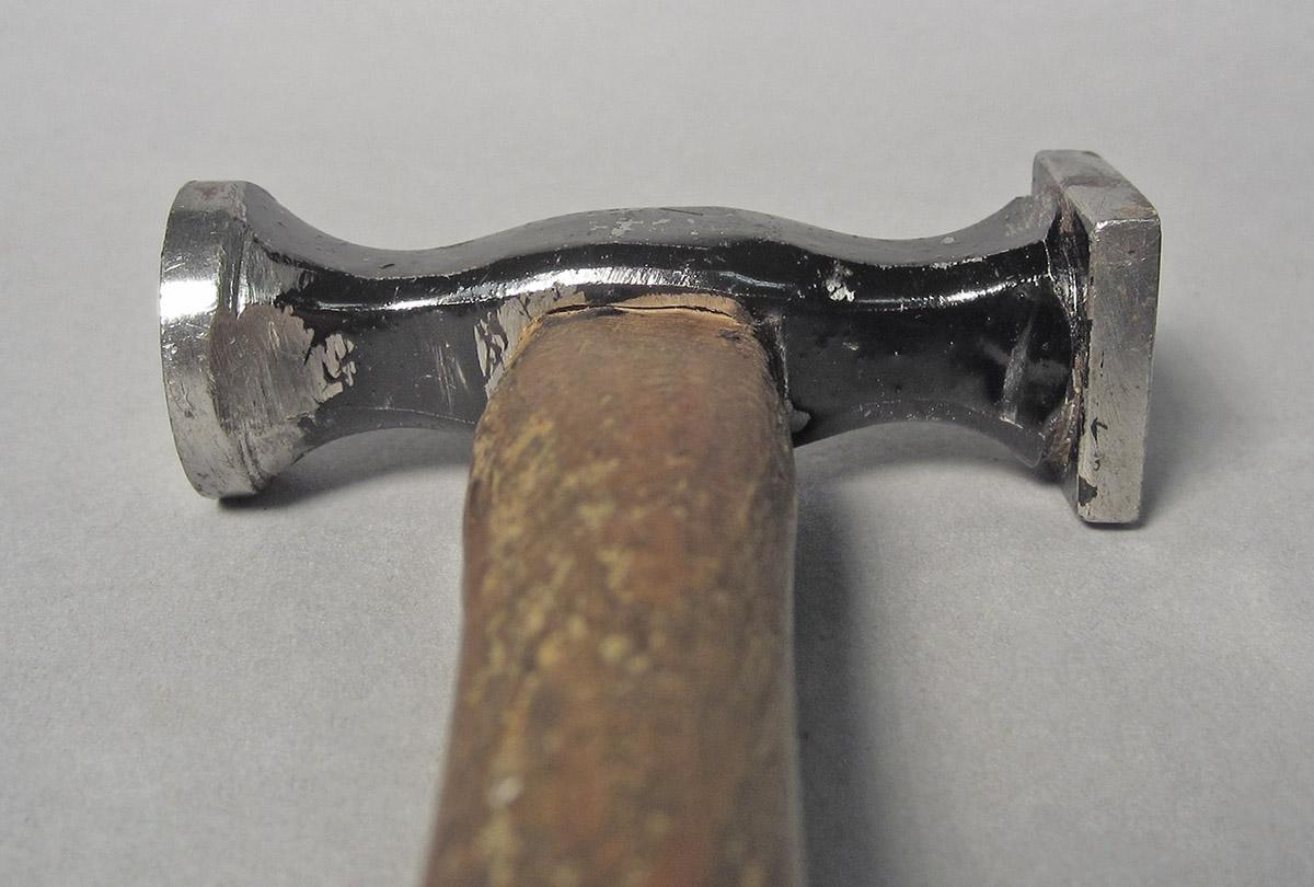 1986.0050.804.008, Hammer, head bottom