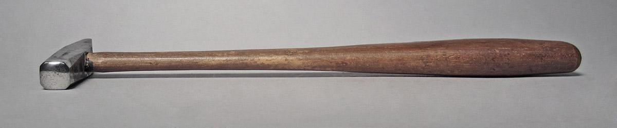 1986.0050.804.010, Hammer, side 3