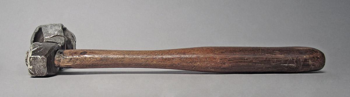 1986.0050.804.013, Hammer, side 4
