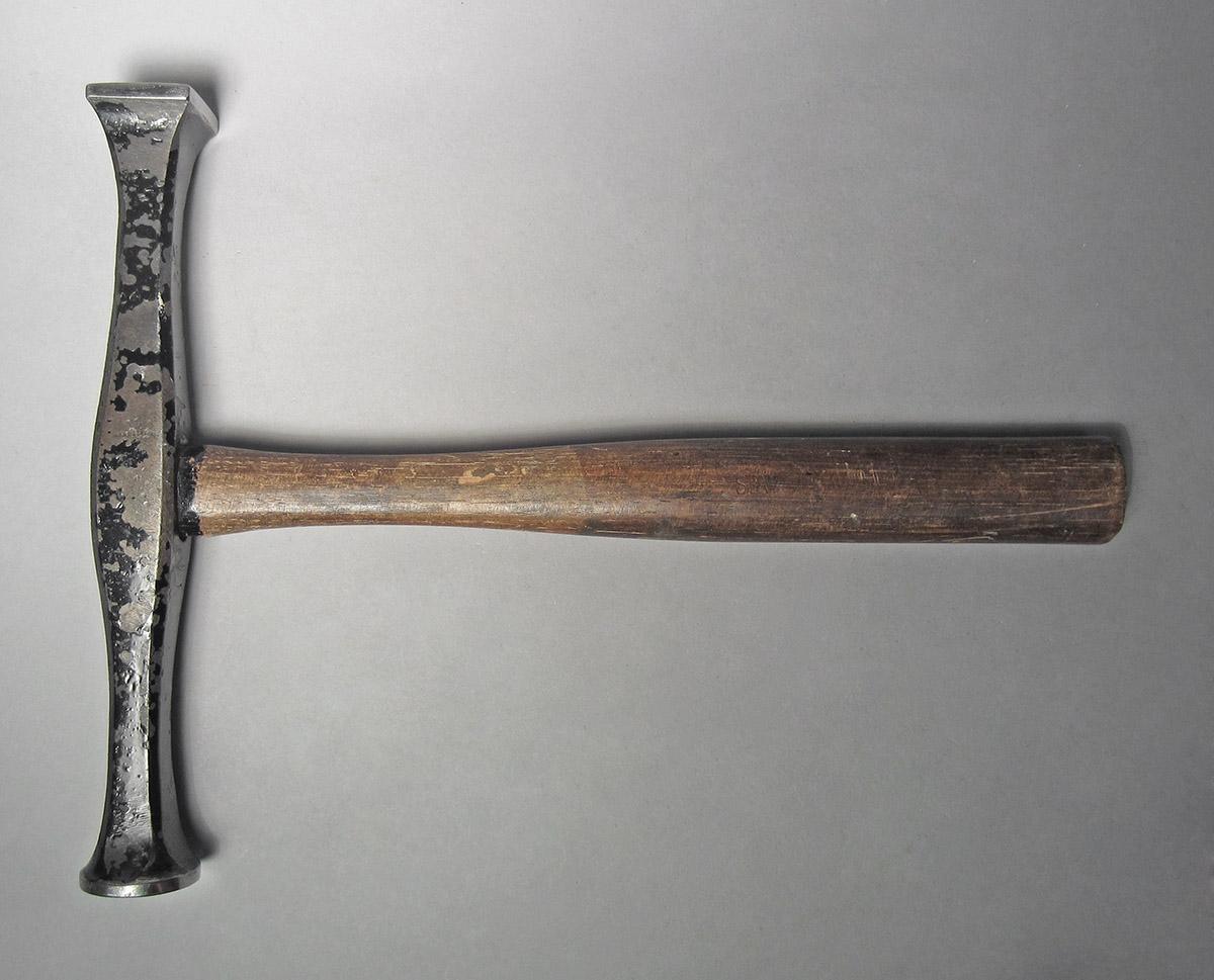 1986.0050.804.014, Hammer, side 2