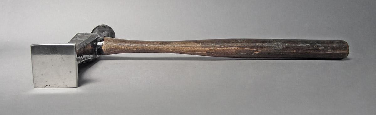 1986.0050.804.014, Hammer, side 4