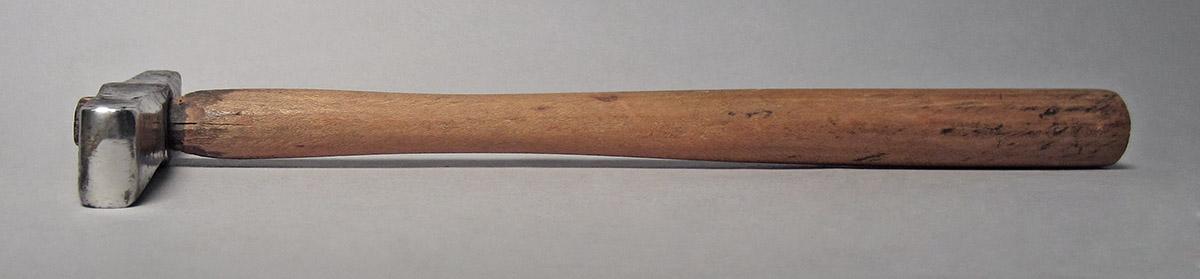 1986.0050.804.016, Hammer, side 3