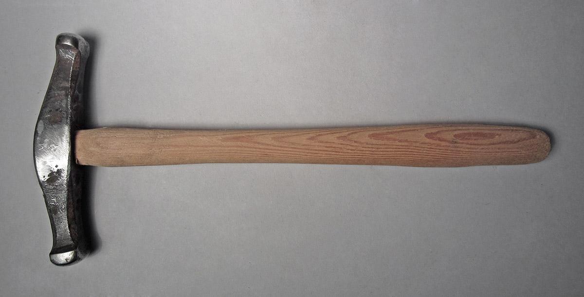 1986.0050.804.017, Hammer, side 2