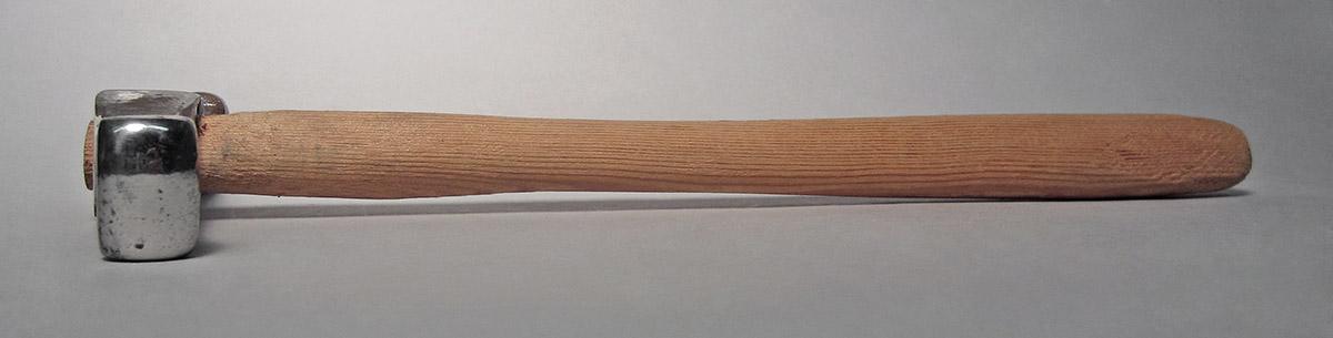 1986.0050.804.017, Hammer, side 3