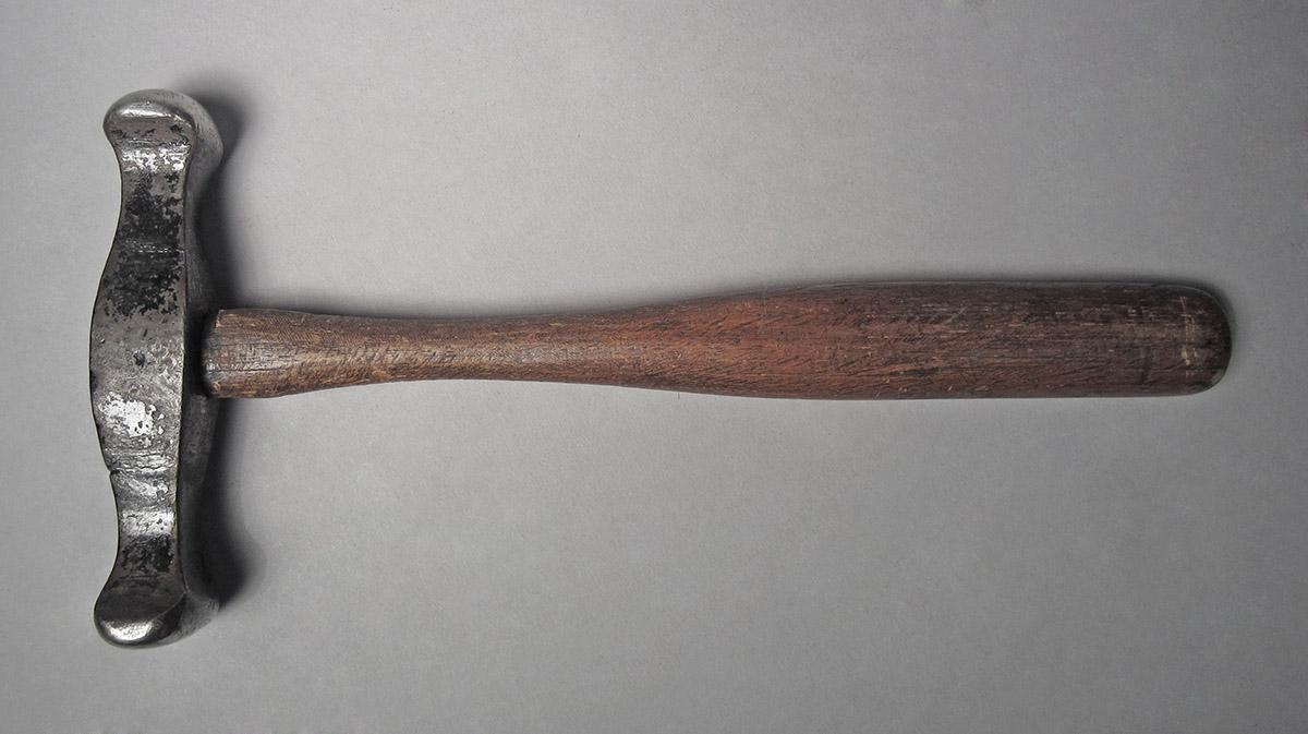 1986.0050.804.019, Hammer, side 2