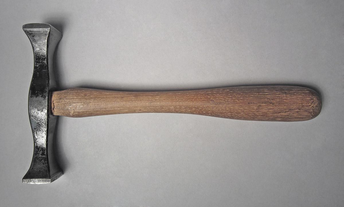 1986.0050.804.020, Hammer, side 2