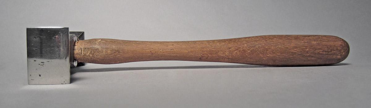1986.0050.804.020, Hammer, side 3
