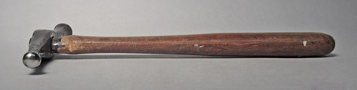 1986.0050.804.024, Hammer, side 3