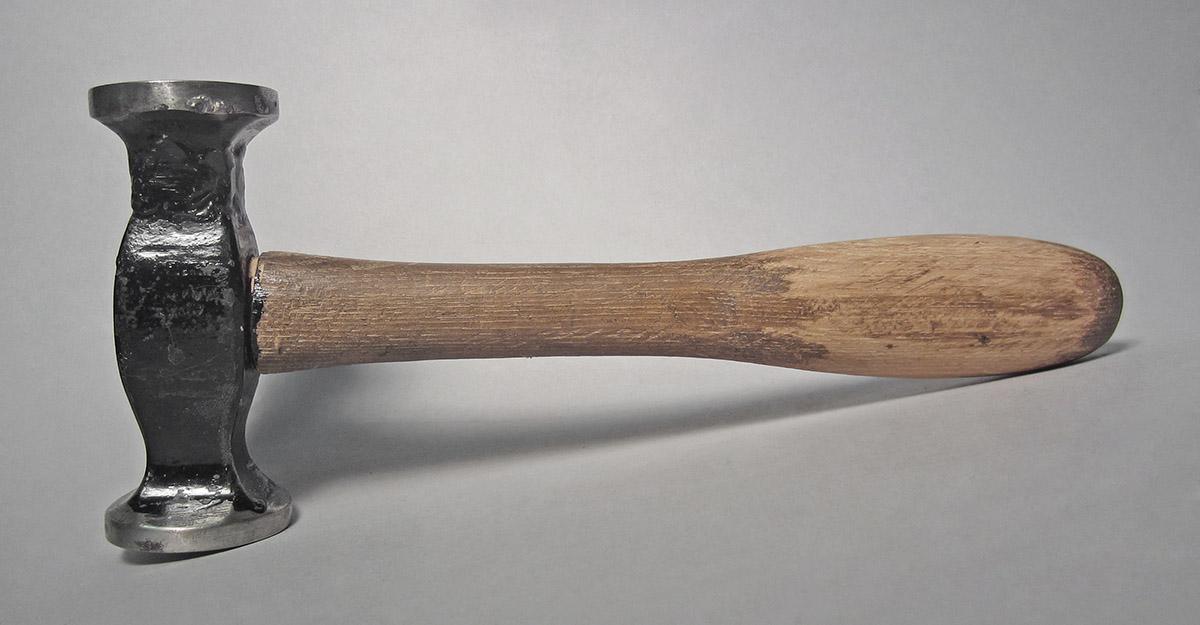 1986.0050.804.026, Hammer, side 1