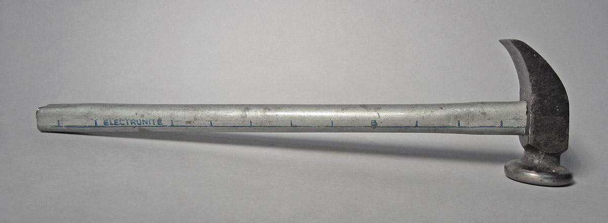 1986.0050.804.028, Hammer, side 1