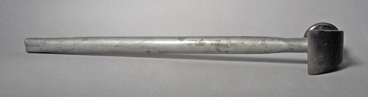 1986.0050.804.028, Hammer, side 4