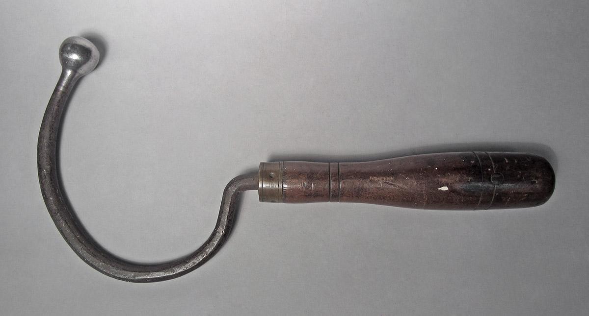 1986.0050.804.032, Hammer, side 1