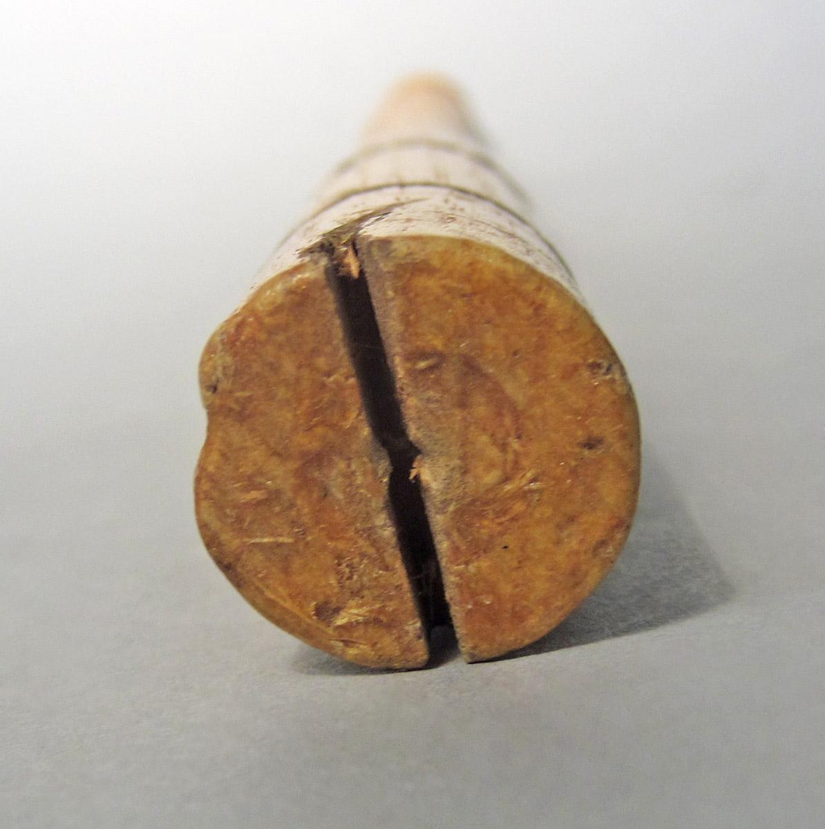 1986.0050.804.035, Handle, tip