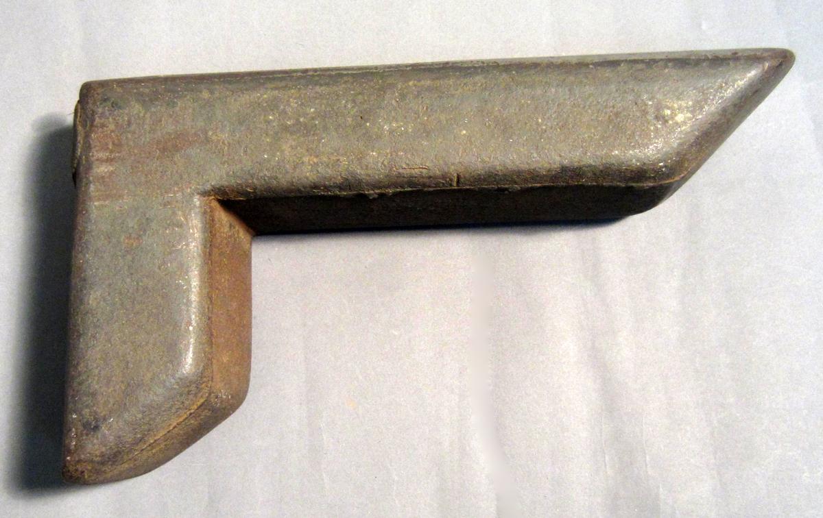 1986.0050.809 Shaping tool, View 1