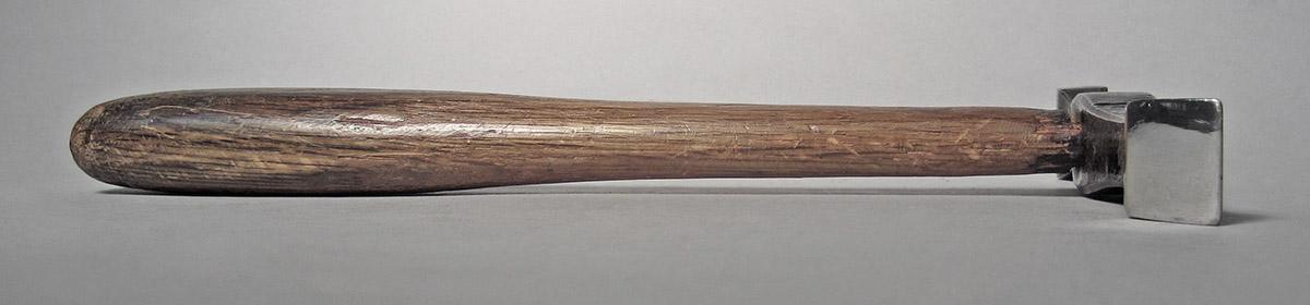 1986.0050.813.001.002, Hammer, side 4