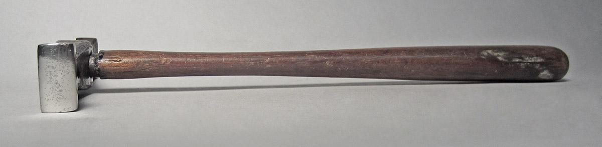 1986.0050.813.001.005, Hammer, side 3