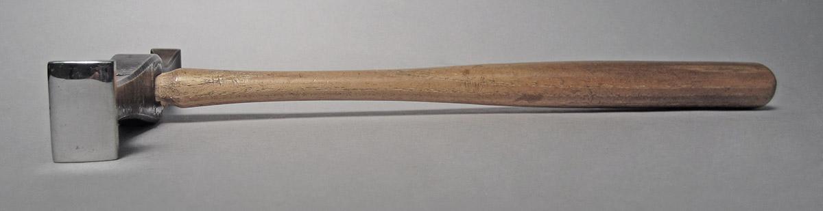 1986.0050.813.001.007, Hammer, side 4