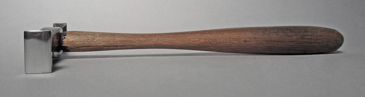 1986.0050.813.001.010, Hammer, side 3