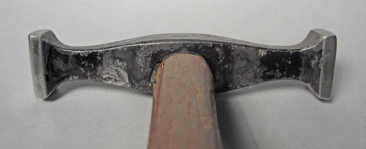 1986.0050.813.001.010, Hammer, head bottom