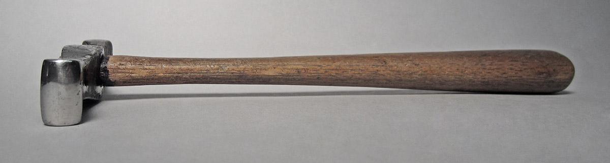 1986.0050.813.001.011, Hammer, side 3