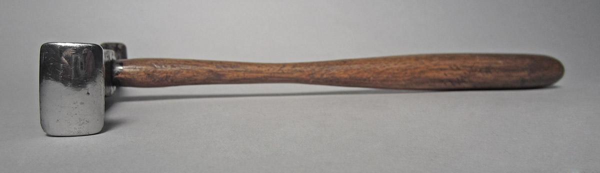 1986.0050.813.001.016, Hammer, side 4