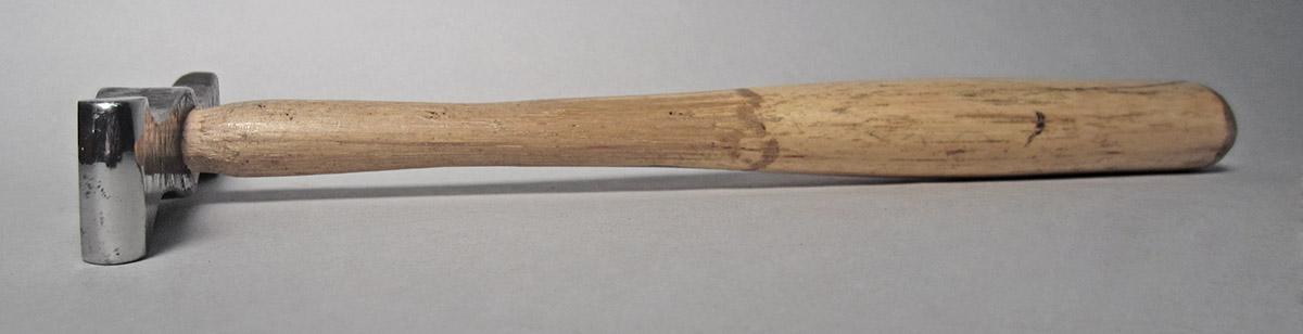 1986.0050.813.001.025, Hammer, side 3
