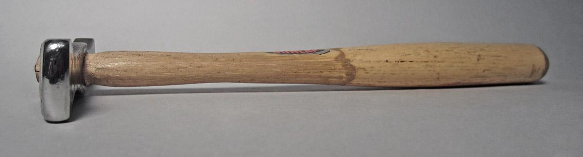 1986.0050.813.001.025, Hammer, side 4