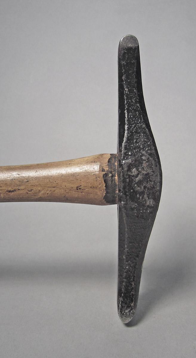 1986.0050.813.001.026, Hammer, head side 2