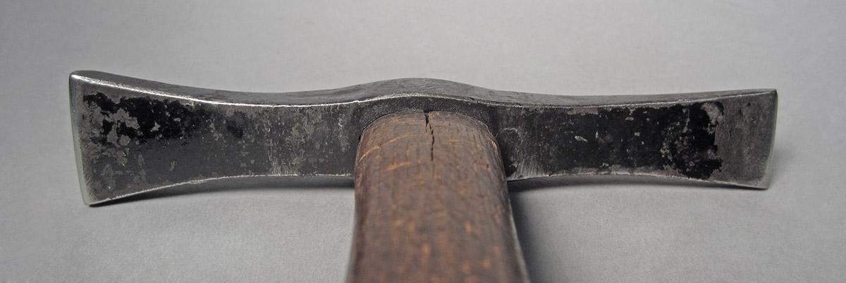 1986.0050.813.001.028, Hammer, head bottom