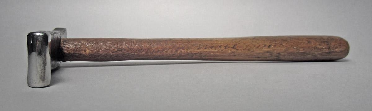 1986.0050.813.001.029, Hammer, side 4