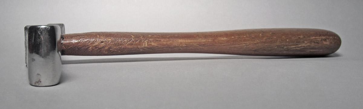 1986.0050.813.001.030, Hammer, side 3
