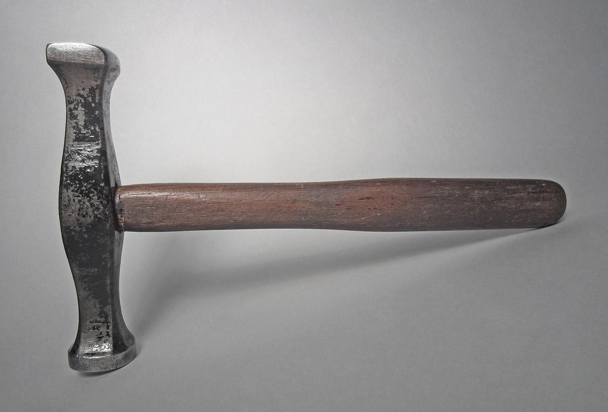 1986.0050.813.001.036 , Hammer, side 2