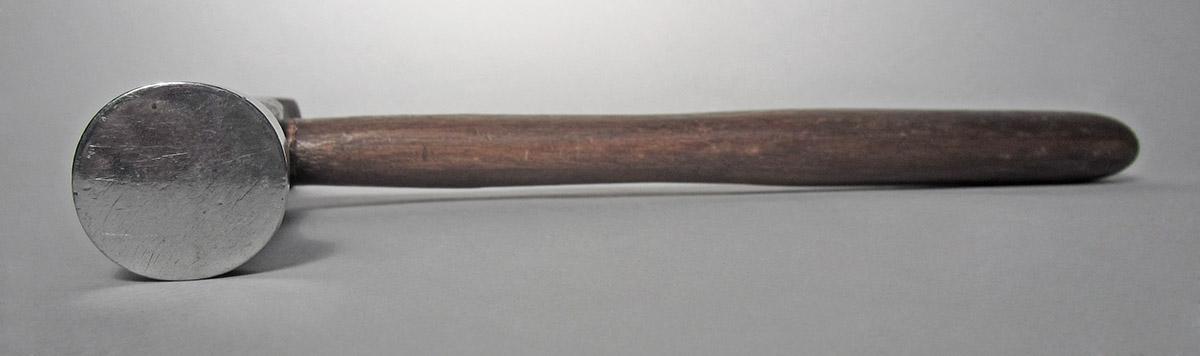 1986.0050.813.001.036 , Hammer, side 4