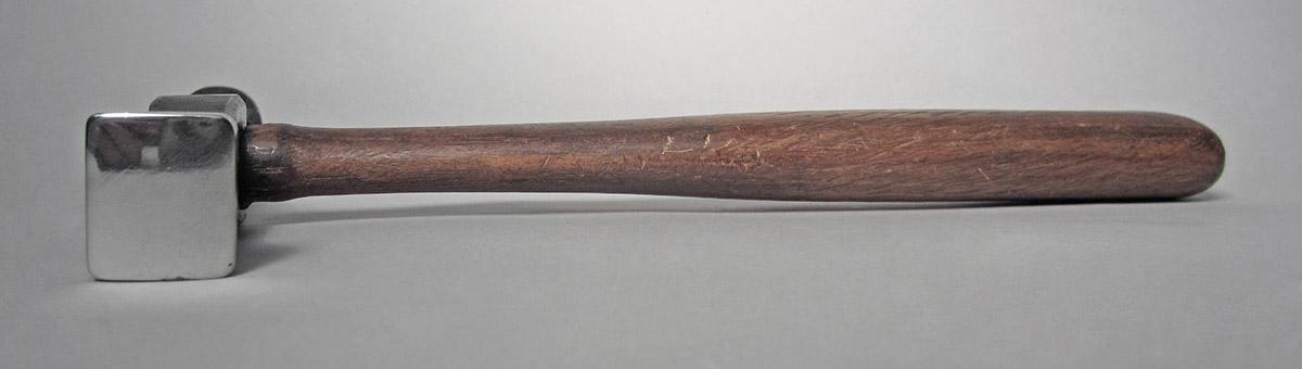 1986.0050.813.001.037 , Hammer, side 4
