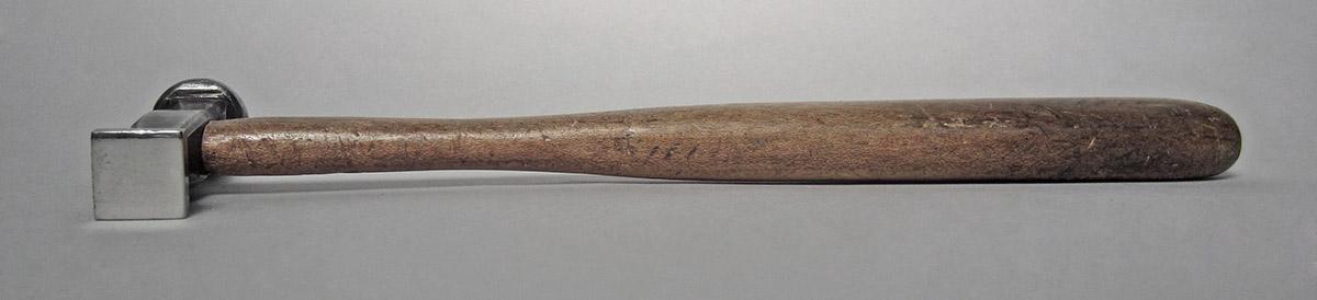 1986.0050.813.001.039 , Hammer, side 3