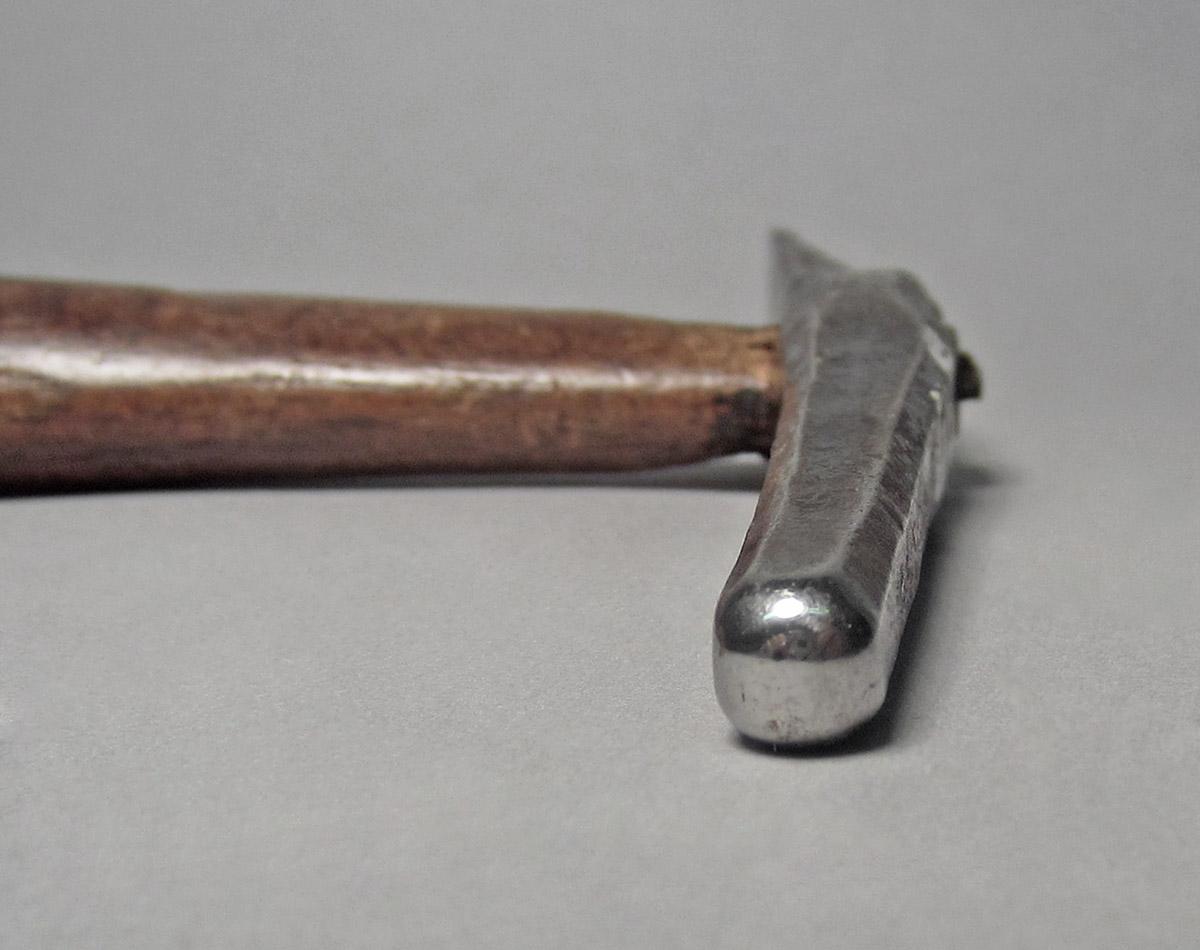 1986.0050.813.001.047, Hammer, head side 1