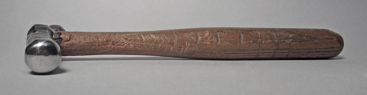 1986.0050.813.001.048, Hammer, side 3