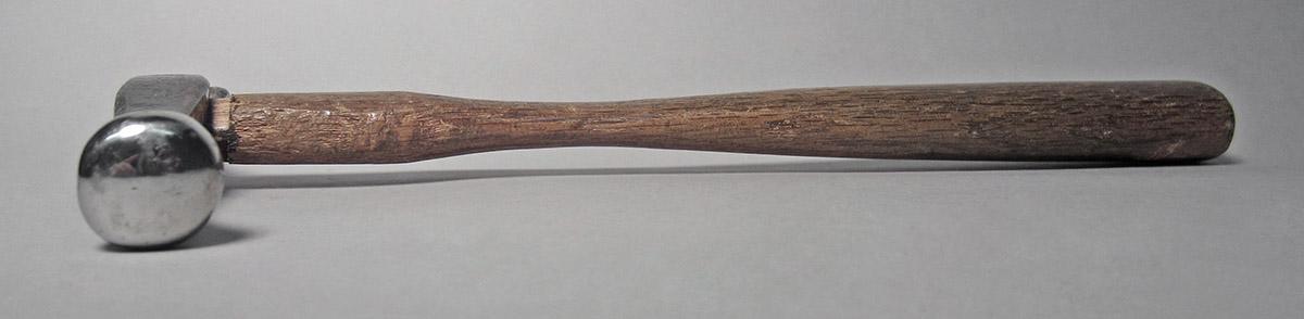 1986.0050.813.001.049, Hammer, side 3