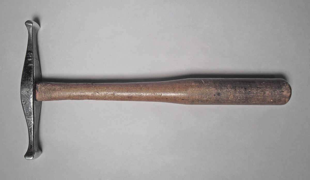 1986.0050.813.001.053, Hammer, side 2