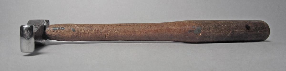 1986.0050.813.001.053, Hammer, side 4