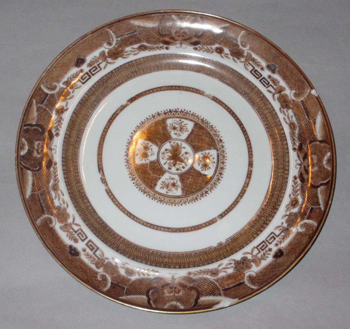 2015.0030.002.009 Plate