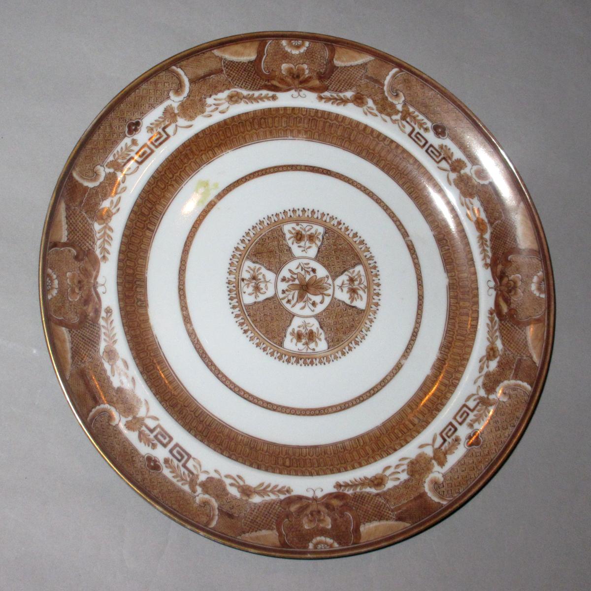 2015.0030.002.012 Plate