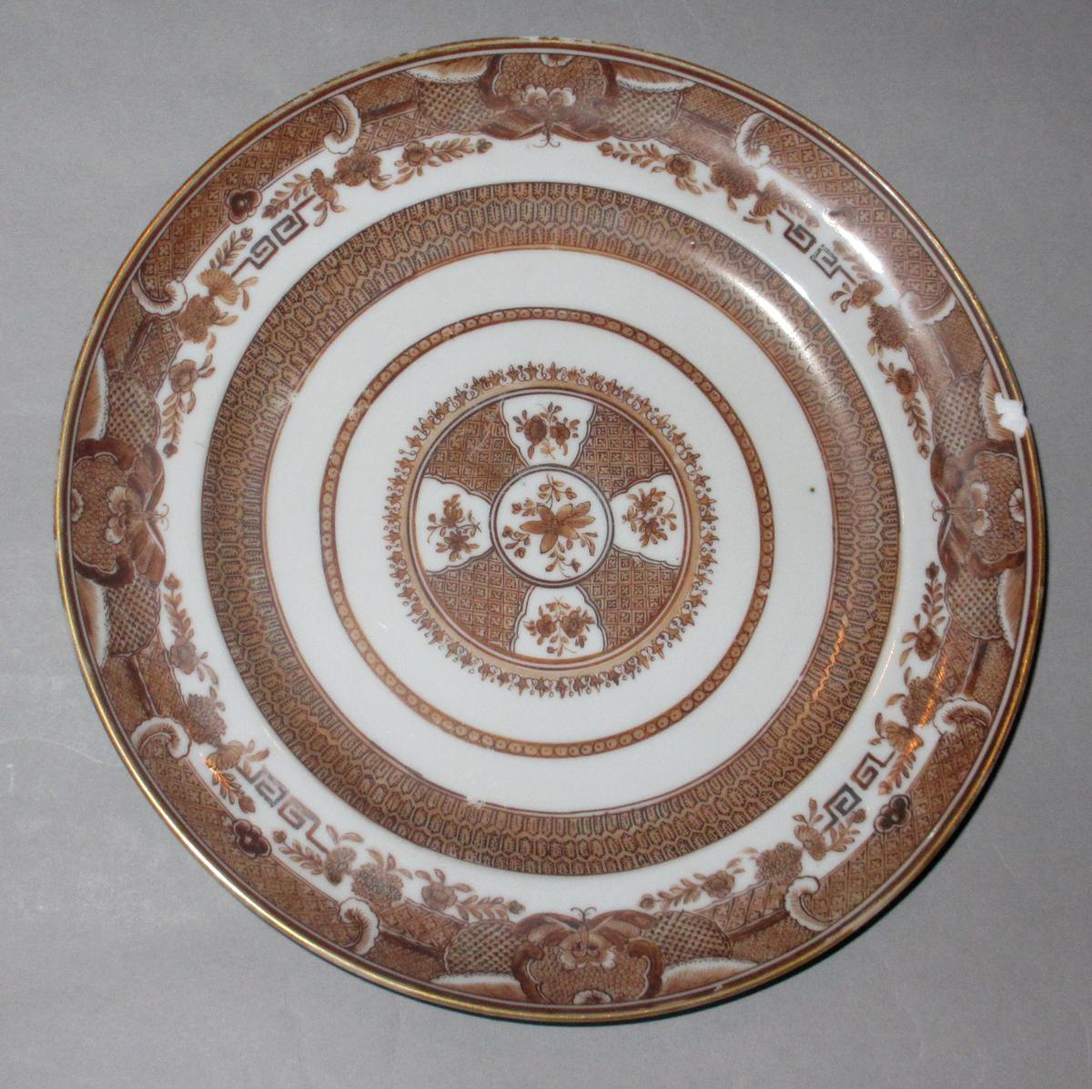 2015.0030.002.018 Plate