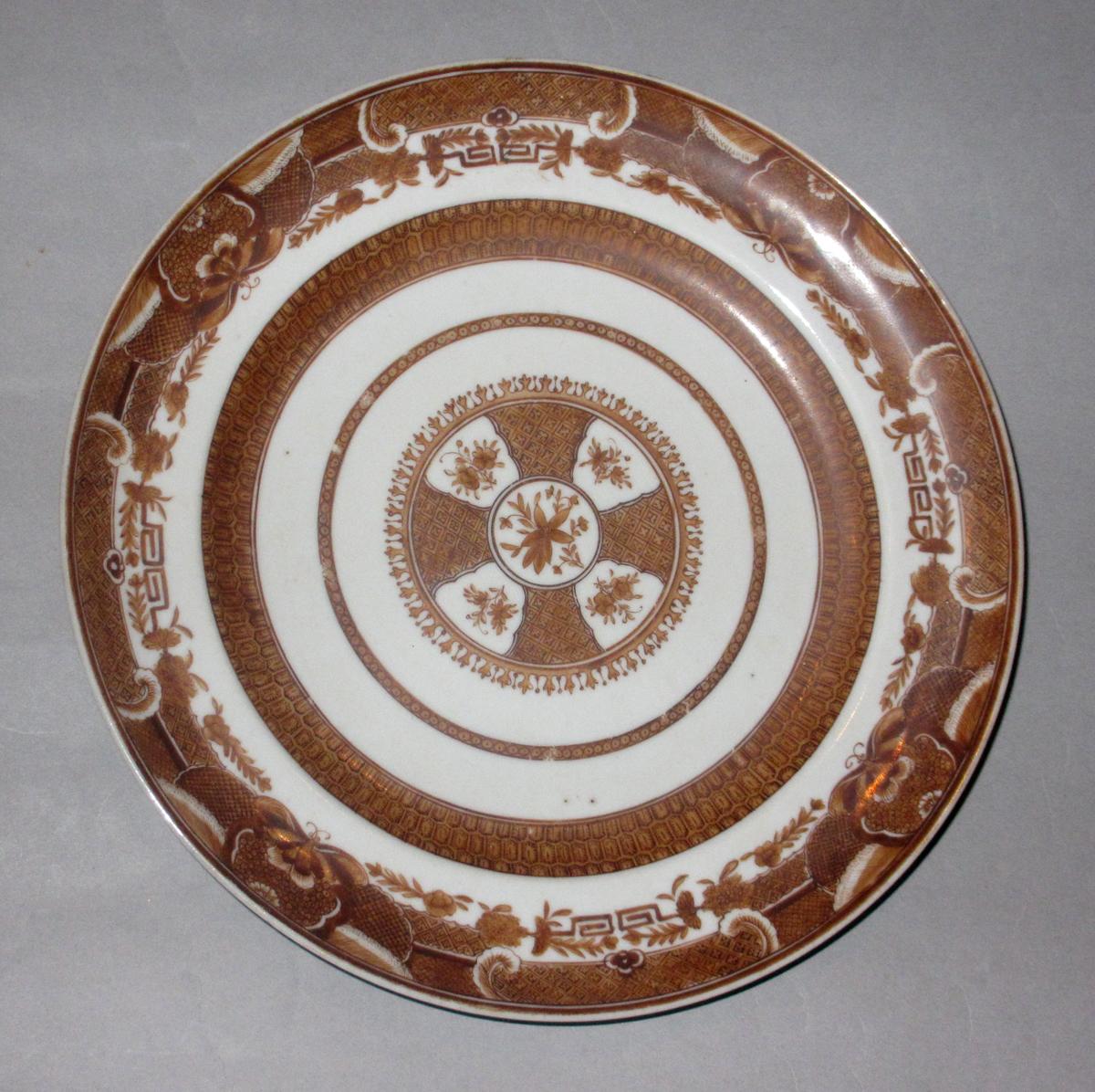 2015.0030.002.019 Plate